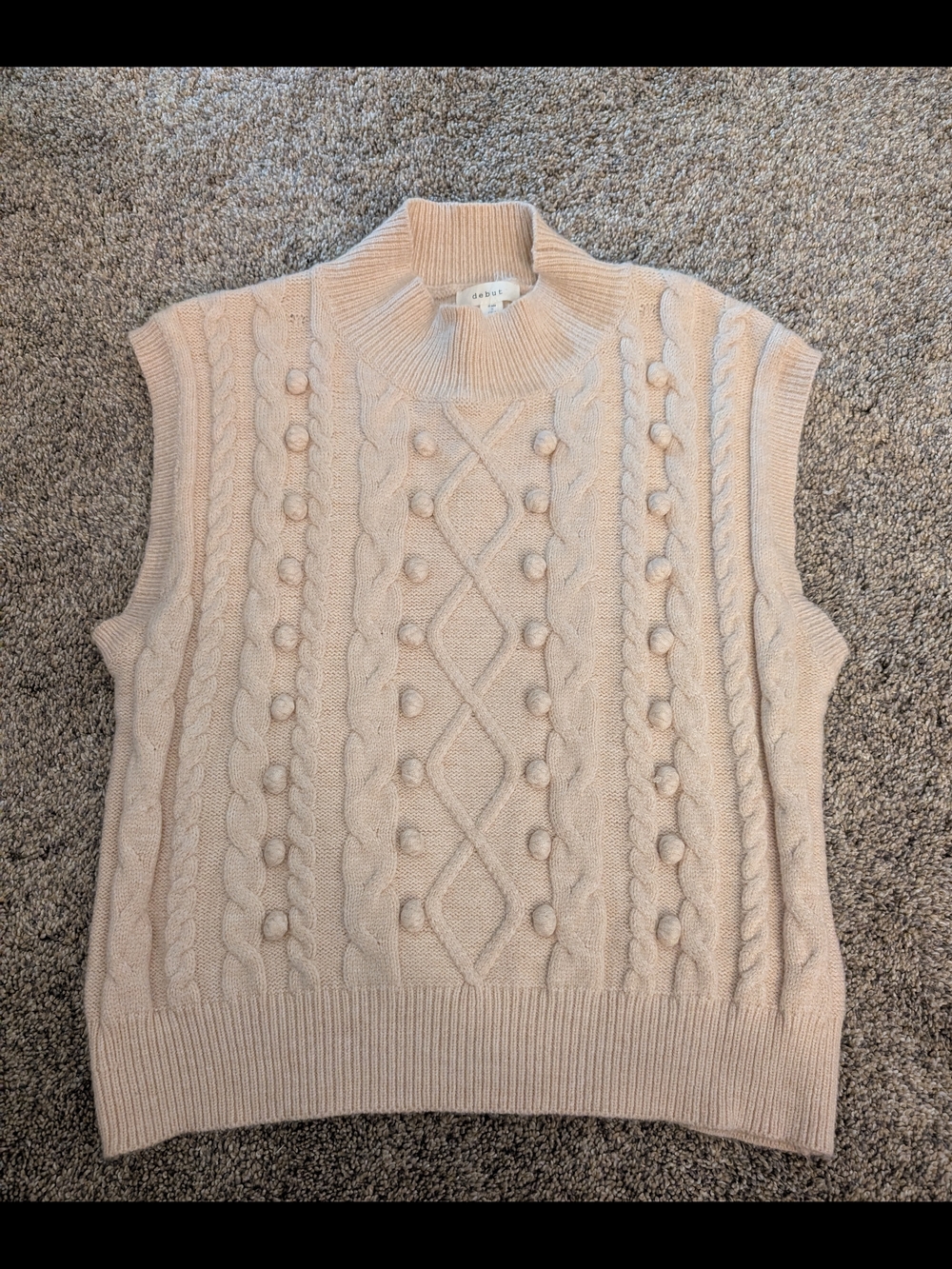 Ladies debut Ribbed Knit Sleeveless Vest in Cream Size Small EUC
